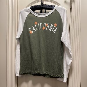 CALIFORNIA  CROP T- SHIRT LIKE NEW